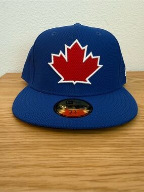 NWT New Era Toronto Bluejays Hat Size 7.5